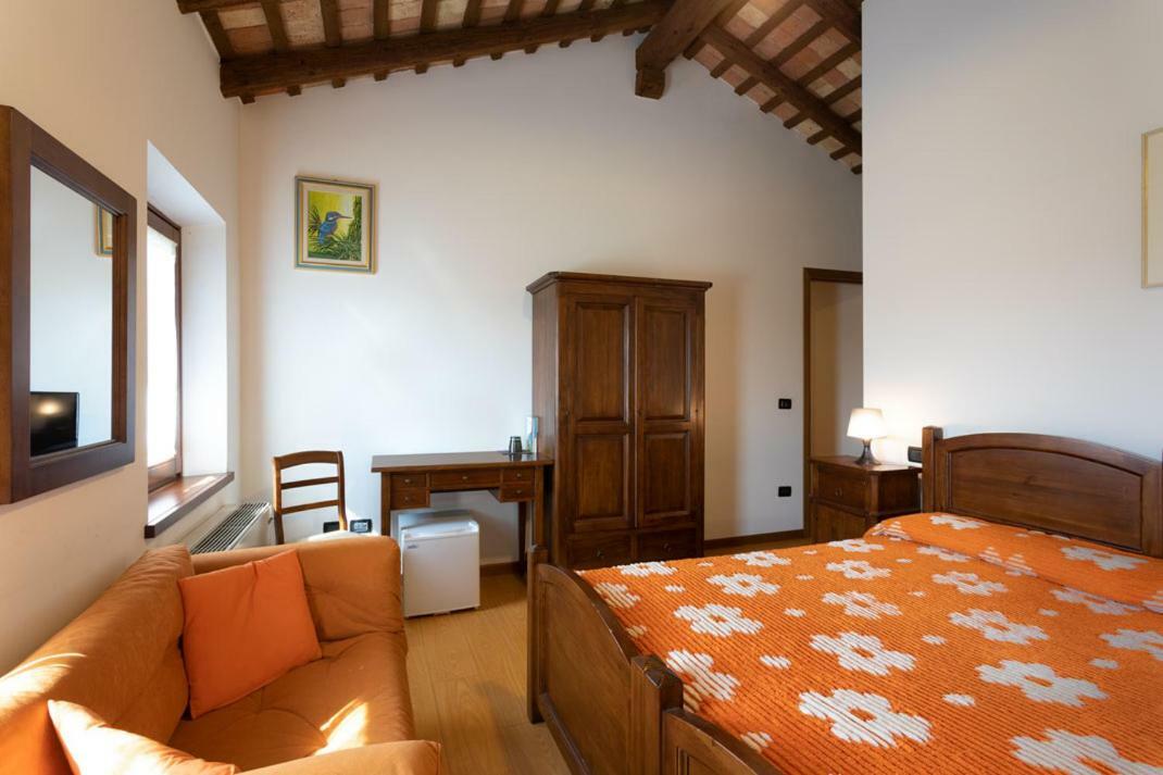 Agriturismo Il Picchio Castions di Strada 外观 照片